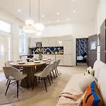 Apartment Spacious 5br By Opera, Liszt Ferenc & Centre *
