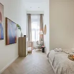 Spacious 5br By Opera, Liszt Ferenc & Centre Apartment