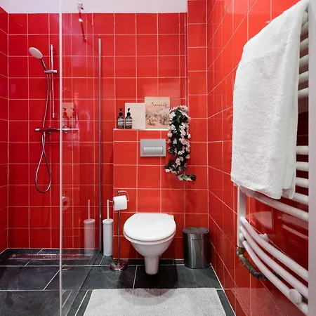 Spacious 5br By Opera, Liszt Ferenc & Centre Apartmán *