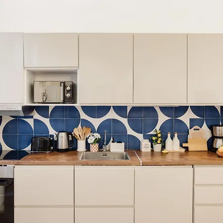Lejlighed Spacious 5br By Opera, Liszt Ferenc & Centre