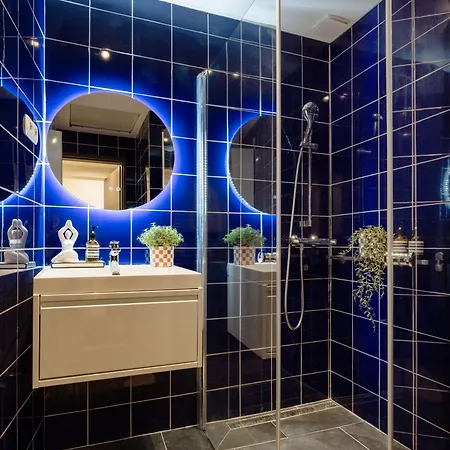 Spacious 5br By Opera, Liszt Ferenc & Centre Apartmán *