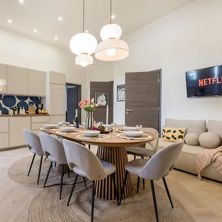 Appartement Spacious 5br By Opera, Liszt Ferenc & Centre