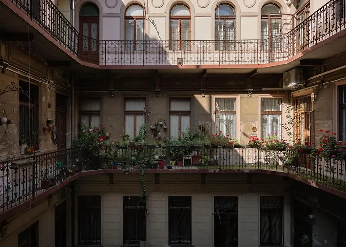 Апартаменты Spacious 5br By Opera, Liszt Ferenc & Centre Будапешт
