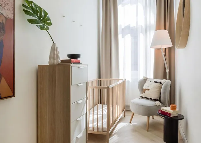 Spacious 5br By Opera, Liszt Ferenc & Centre