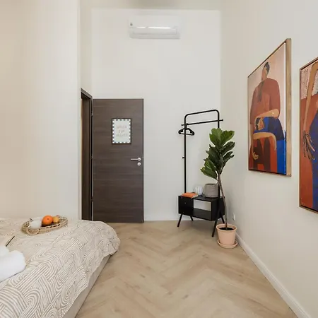 Διαμέρισμα Spacious 5br By Opera, Liszt Ferenc & Centre *